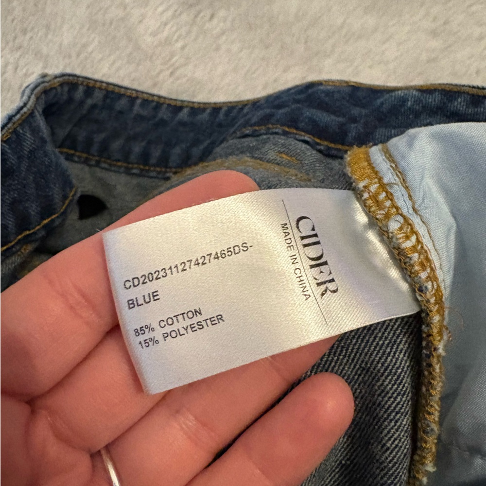 Cider Floral Denim Shorts - Picture 5 of 5